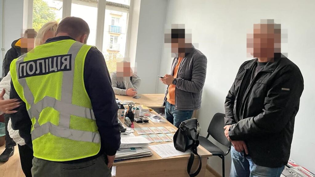 395439979_323825510291685_6017493056278089776_n