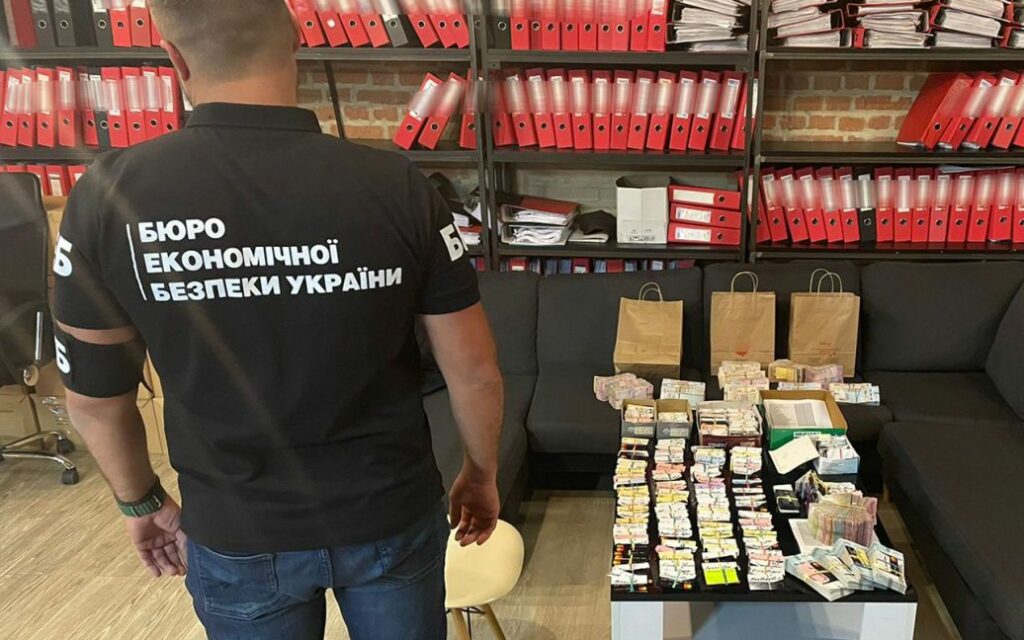 692a1761de2e5c8ae438665557b27b22