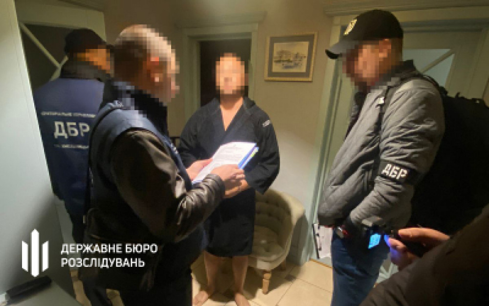 dbr-pidozryue-kolishnogo-zastupnika-ministra-yusticii-u-roztrati-majna-na-ponad-10-mln-grn-kopiya-400x250-0c6