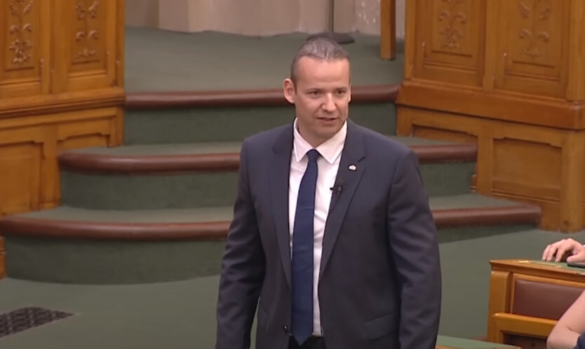 fTi69URKKRaW0pQjVPpd7wPXdWMYFaRgmAKEL4e9