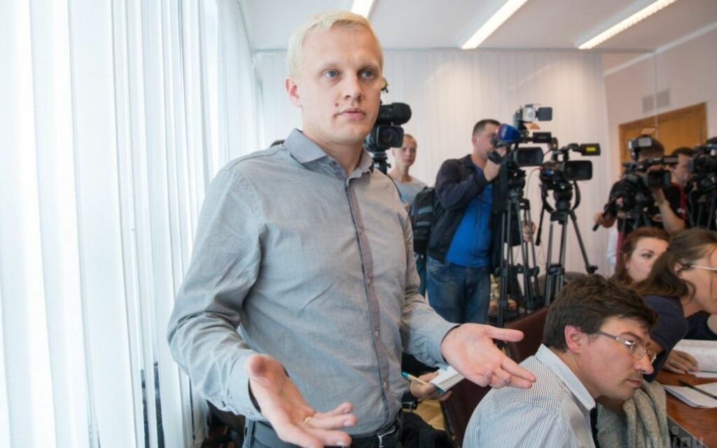 70d5db56e2560880cdf1f0265e725772