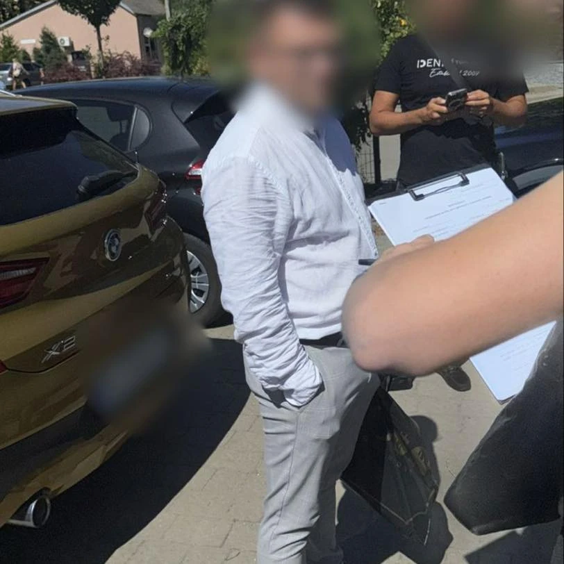 352218_457156371_807144288237511