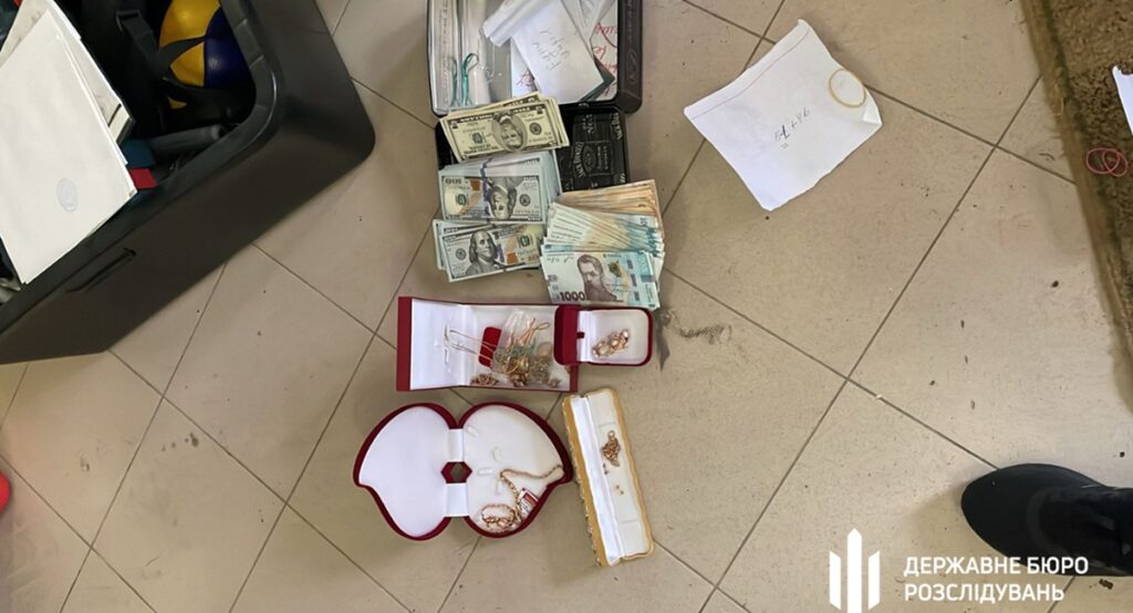 Розкішні активи ексчиновника: керівник Карпатської екоінспекції під слідством за незаконне збагачення на 19 мільйонів