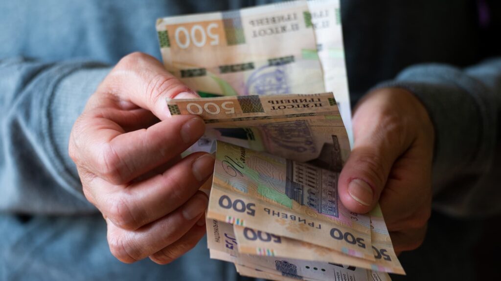 Наймолодшому мільйонеру в Україні 3,5 роки, а найстарішому – 96