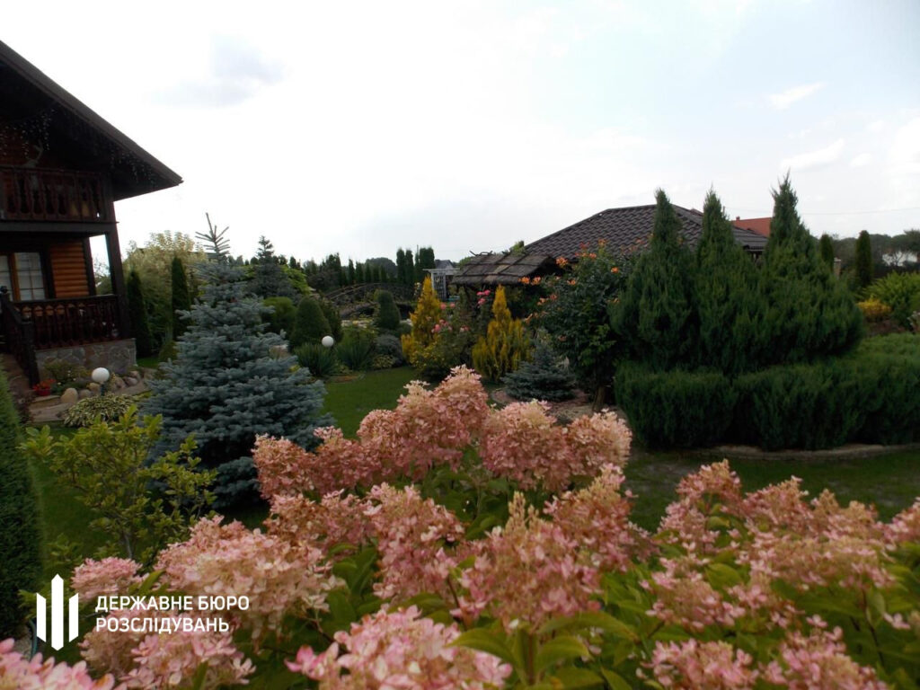 Екс-керівник податкової служби Тернопільщини отримав підозру через приховування майна на 23,4 млн грн