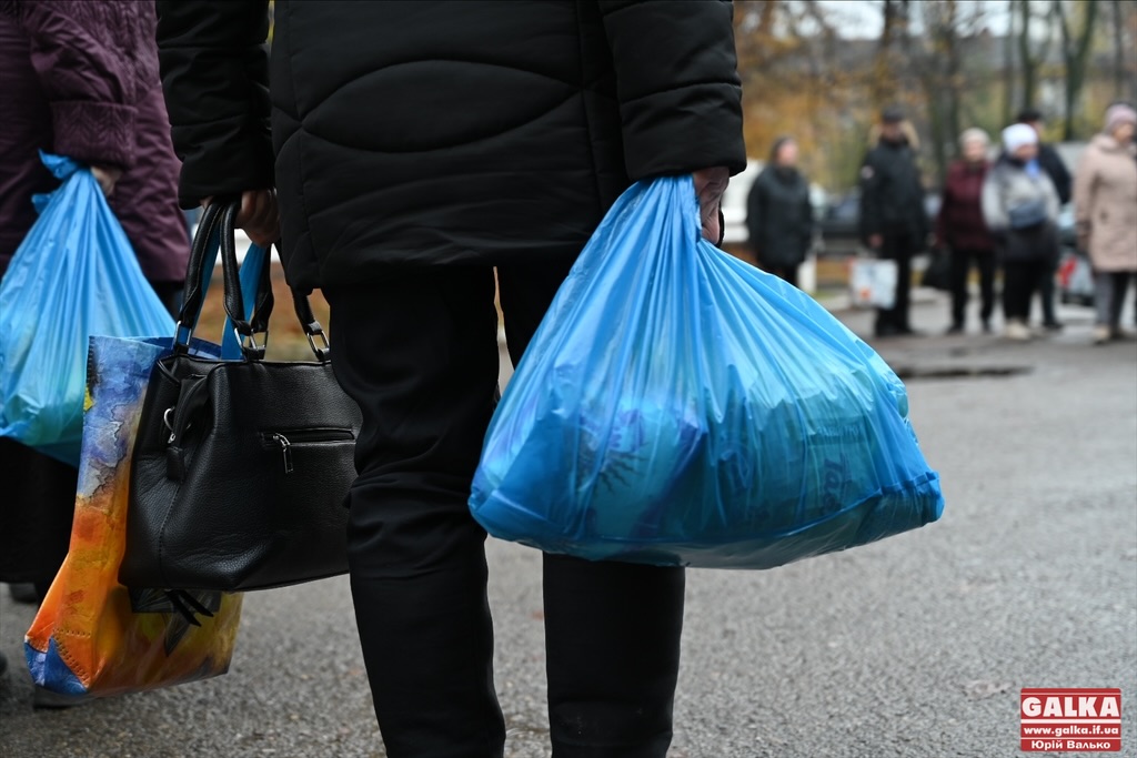 Поліція розслідує витрати понад 15 млн грн на продуктові набори у Франківську