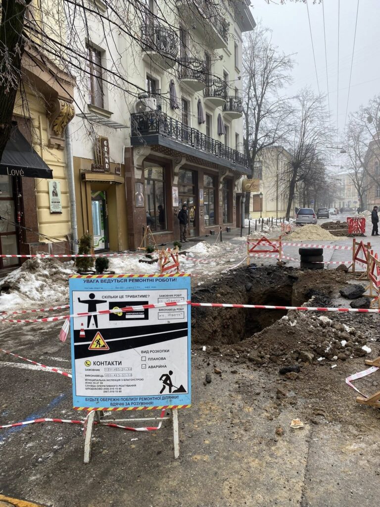 Грушевського на тесті: в Івано-Франківську — реакції на тимчасове перекриття та ідеї для центру