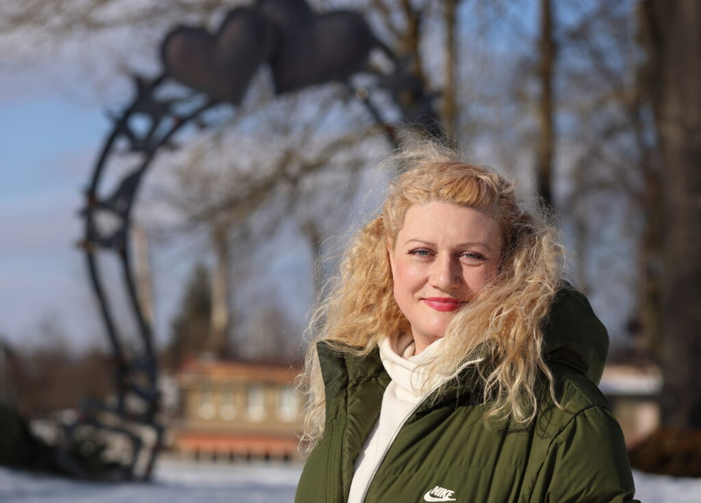 Вихідний біля міського озера у Франківську: прогулянки, рибалки і спокійна атмосфера