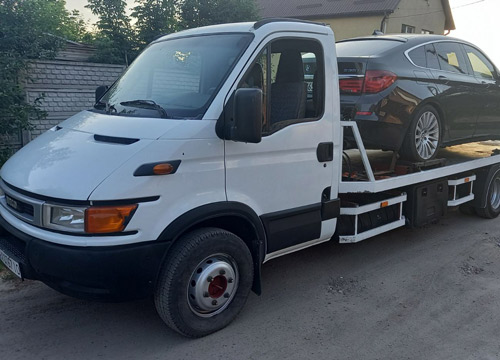 У Франківську чоловік викрадав авто, скориставшись послугами евакуатора