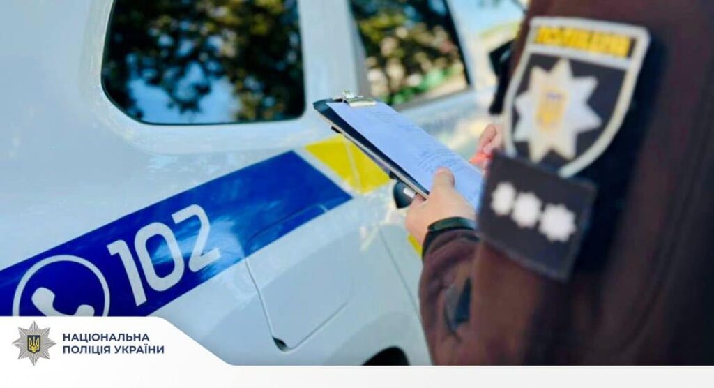 У Франківську перевіряють відео про пошкодження шин авто військового