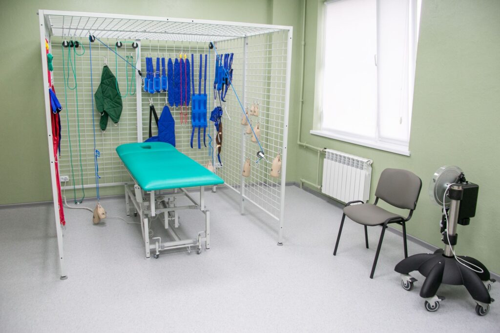 В Івано‑Франківську оновили реабілітаційне відділення поліклініки на Довгій