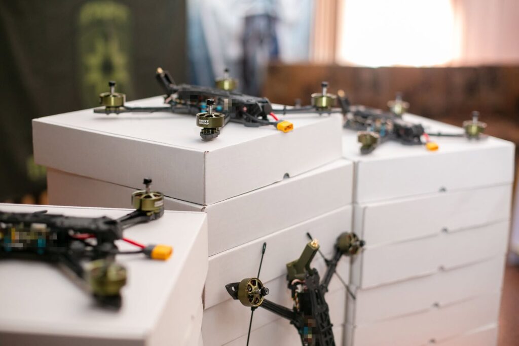 Івано‑Франківськ передав дрони бійцям 9-ї бригади безпілотних систем