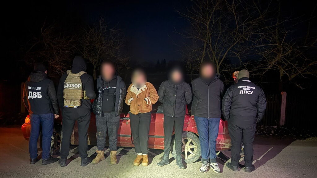 На Прикарпатті викрили схему переправлення людей до Румунії: по $12 тис. за маршрут