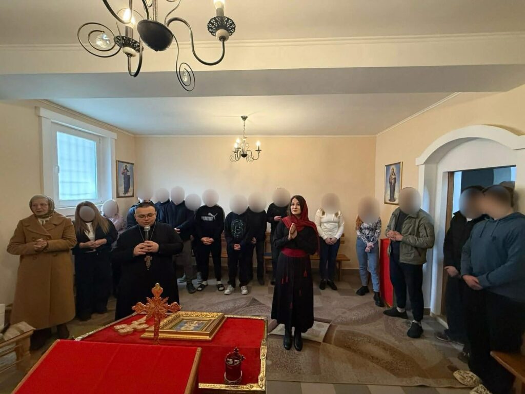 Amelika Ocean відвідала в’язнів Івано‑Франківська: молитва і концерт в УВП №12 під час Великого посту