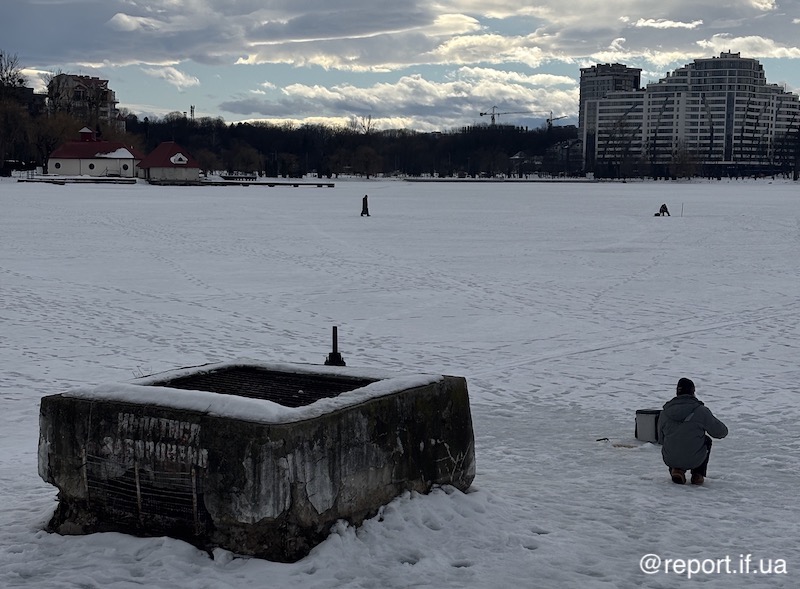 У Франківську обстежать шлюз дамби міського озера: створено міжвідомчу комісію