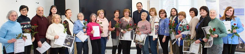 У Франківську завершили чотиримісячні курси «Стоїмо»: 76 слухачів отримали сертифікати