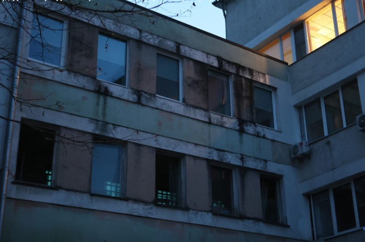 пологовий івано-франківськ вибиті вікна світло в вікнах палат