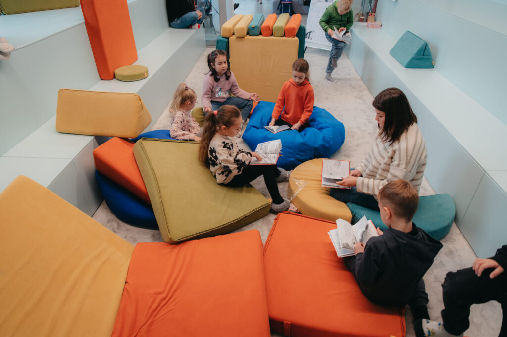 У Франківську стартує третій сезон читацьких клубів «Текстура» для дітей і підлітків