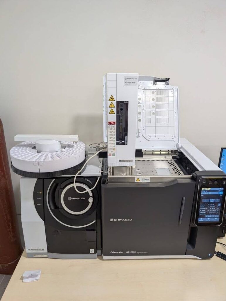 ІФНТУНГ отримав GCMS Shimadzu для лабораторії моніторингу довкілля