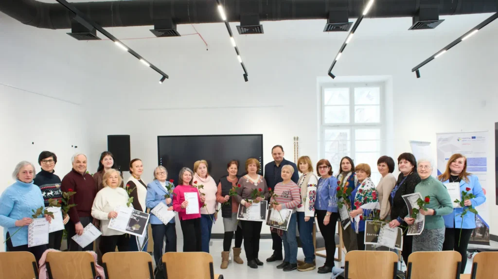 В Івано-Франківську 76 слухачів завершили безкоштовні курси «Стоїмо» з української мови