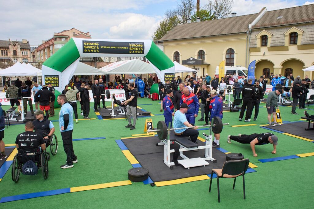 В Івано-Франківську відбуваються змагання «Звитяга нескорених» для ветеранів війни