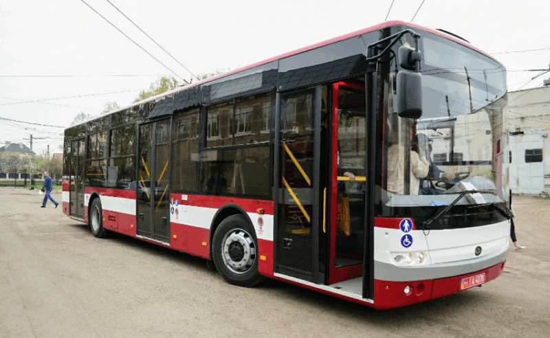В Івано-Франківську з 16 квітня підвищать вартість проїзду в комунальному транспорті