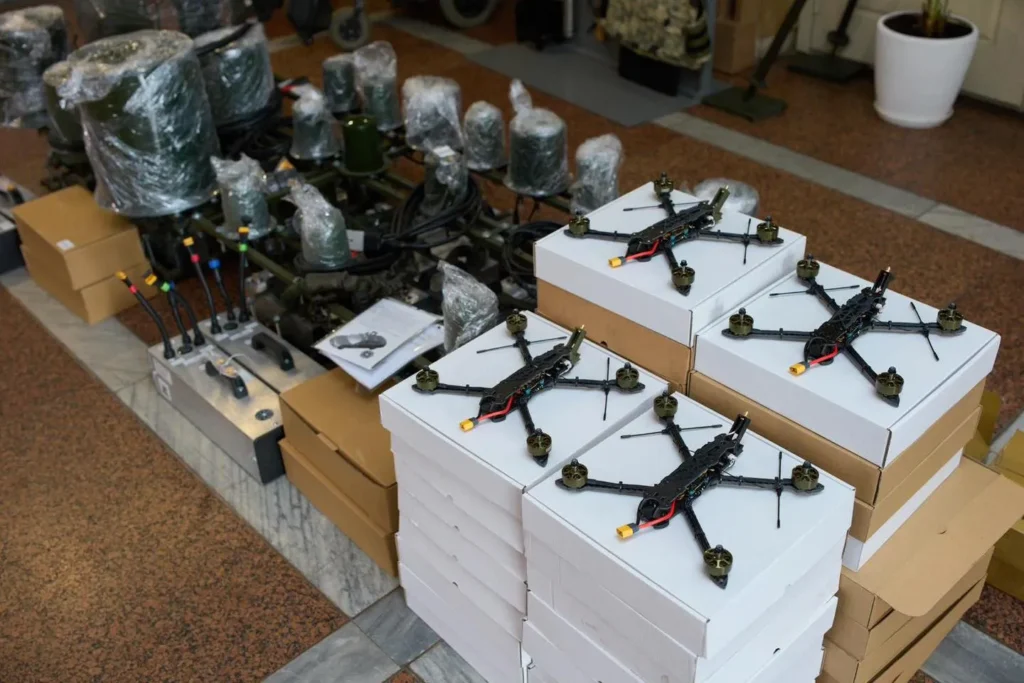 Івано-Франківськ передав 65-й бригаді два РЕБи та 35 FPV-дронів