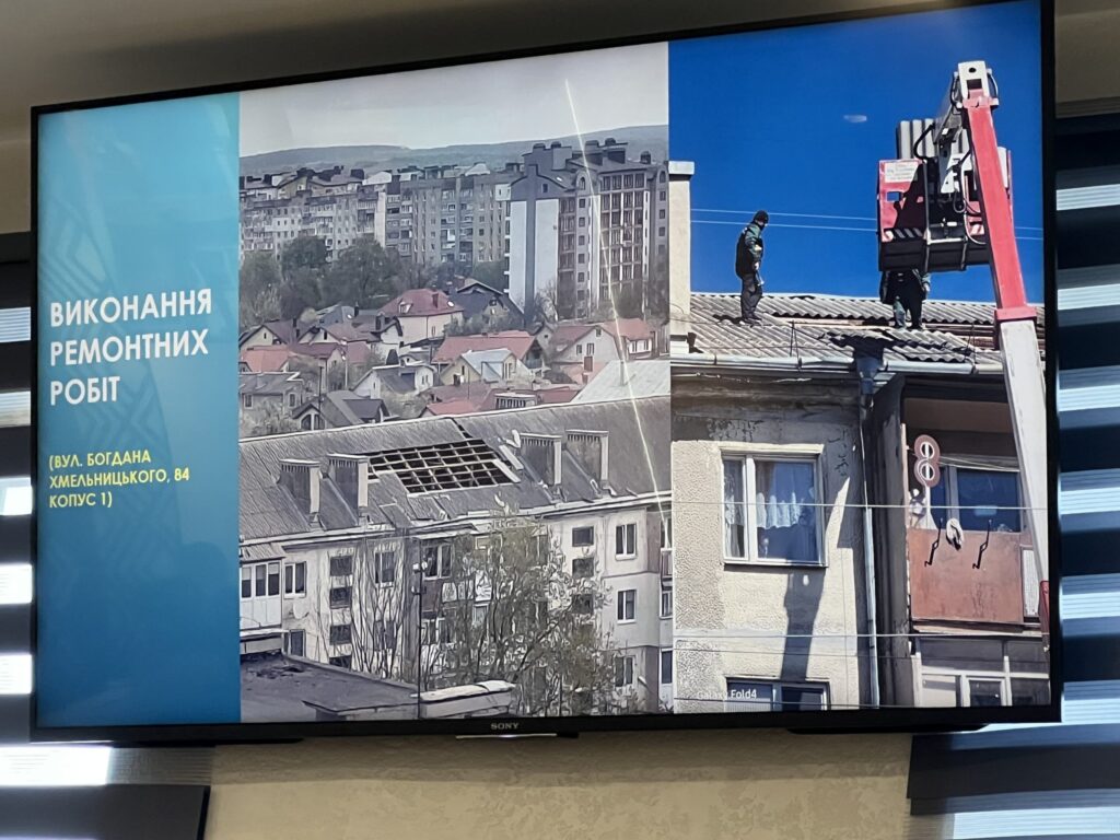 У Франківську ліквідовують наслідки буревію: повалено 34 дерева і пошкоджено дахи