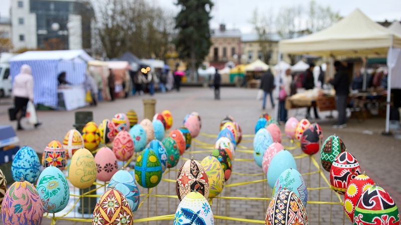 У Франківську великодній ярмарок зібрав понад сотню підприємців, серед них — ветерани війни