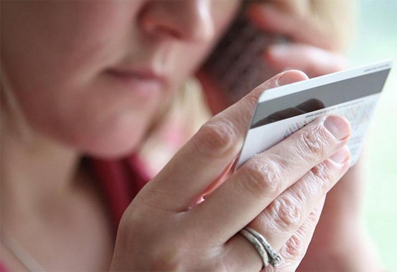 В Івано-Франківську жінка втратила близько 300 тисяч гривень через банківське шахрайство