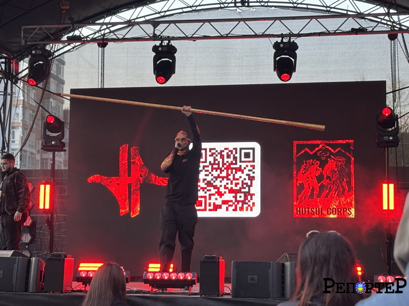 Тоні Тунайт привіз до Івано-Франківська фронтову трембіту для збору на «Гуцульський Корпус»