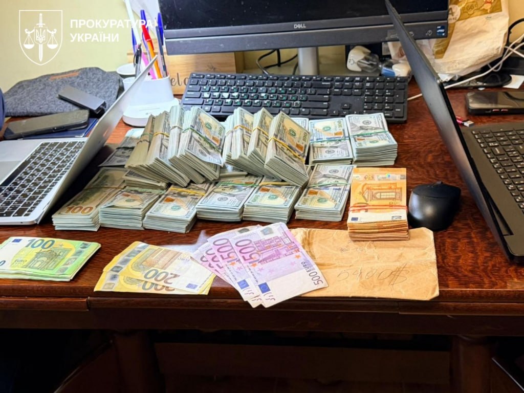 Суд в Івано-Франківську арештував керівника обласної поліції у справі про ймовірне прикриття «порноофісів»