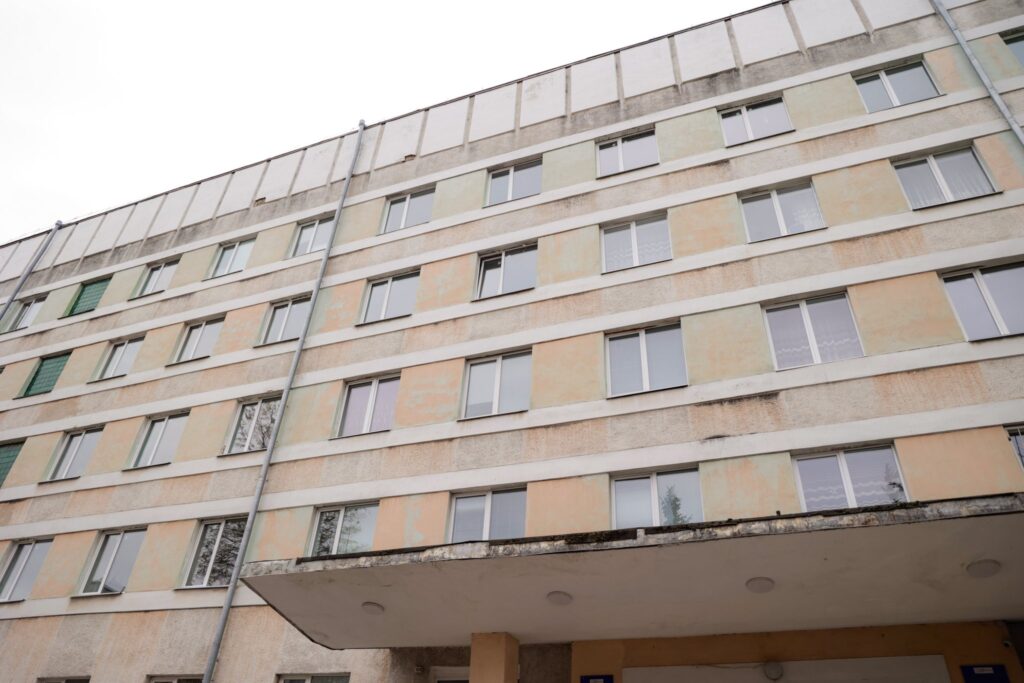 У франківському пологовому після обстрілу замінили 79 вікон, відновлення триває