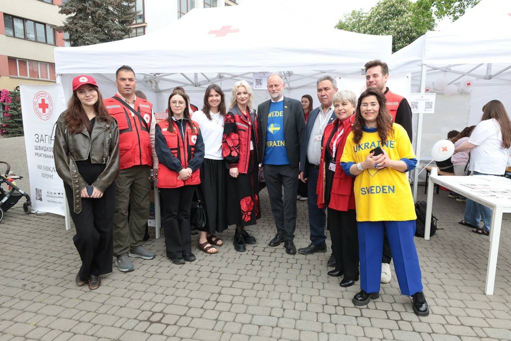 В Івано-Франківську на Вічевому майдані провели Шведський ярмарок партнерств у межах Sweden on Tour