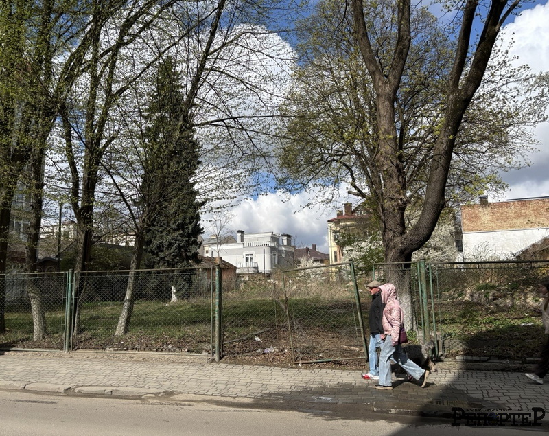 У Франківську на Чорновола, 6 облаштовують сквер пам’яті за 5,7 млн грн: Марцінків пояснив відмову від ідеї дитсадка