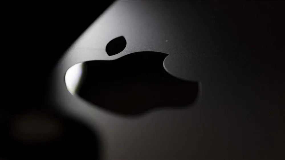 На Прикарпатті арештували понад 1,5 тисячі підроблених аксесуарів Apple