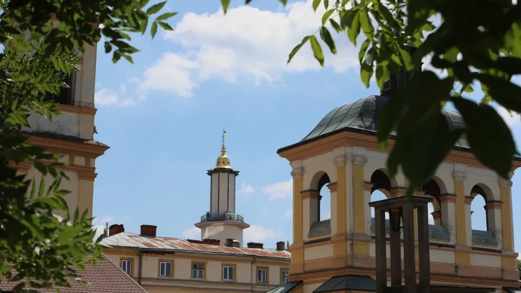 Погода на Івано-Франківщині 20 червня: мінлива хмарність і до 28° тепла