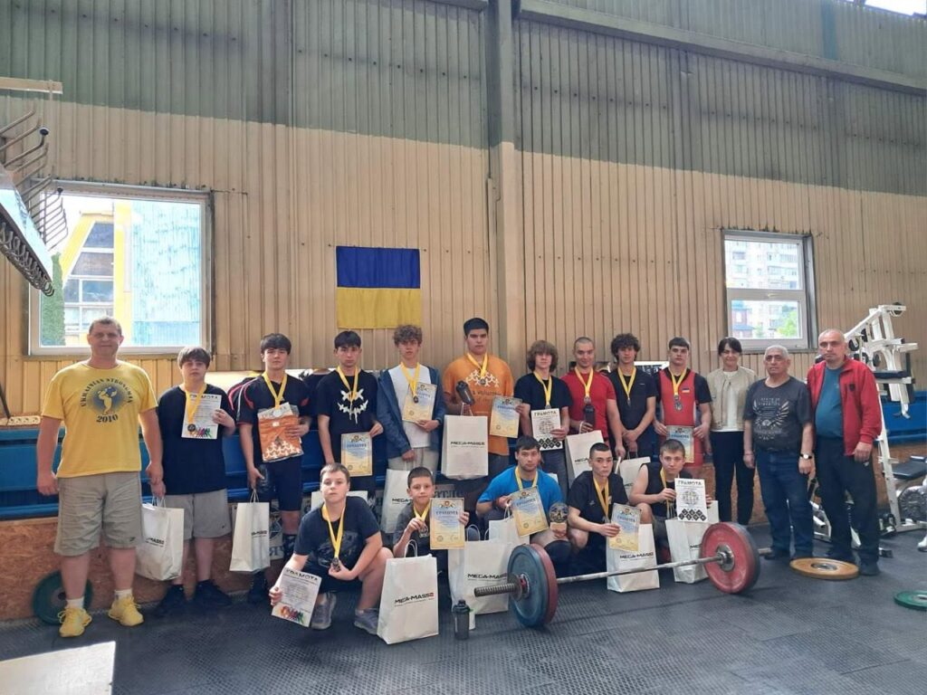 Вихованці ДЮСШ №3 Івано-Франківська здобули нагороди на міському турнірі з важкої атлетики