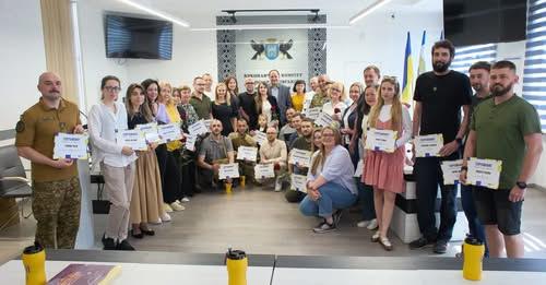 В Івано-Франківську відзначили переможців 10-го «Бюджету участі»: майже 100 проєктів, 44 — на підтримку ЗСУ
