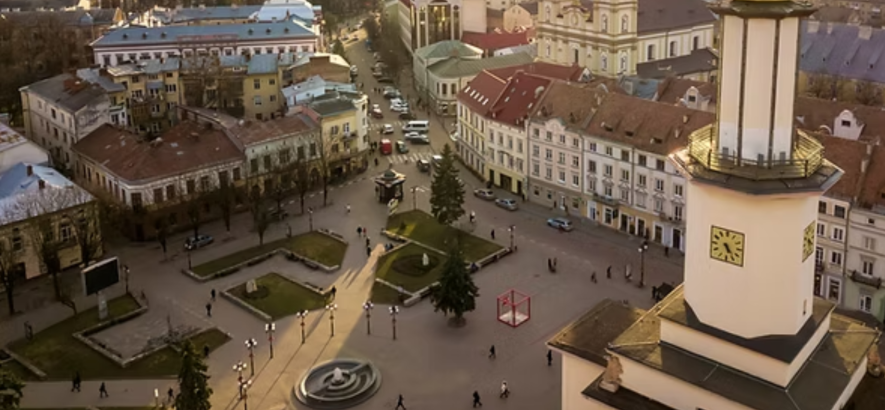Марцінків доручив перевірити зміни фасаду в центрі Івано-Франківська через дискусію навколо рожевих дверей
