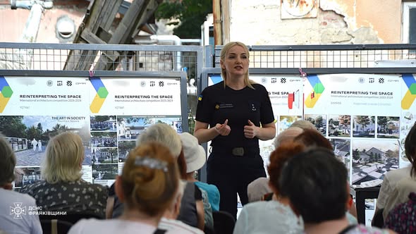 В Івано-Франківську рятувальники ДСНС провели тренінг з безпеки для підопічних терцентру